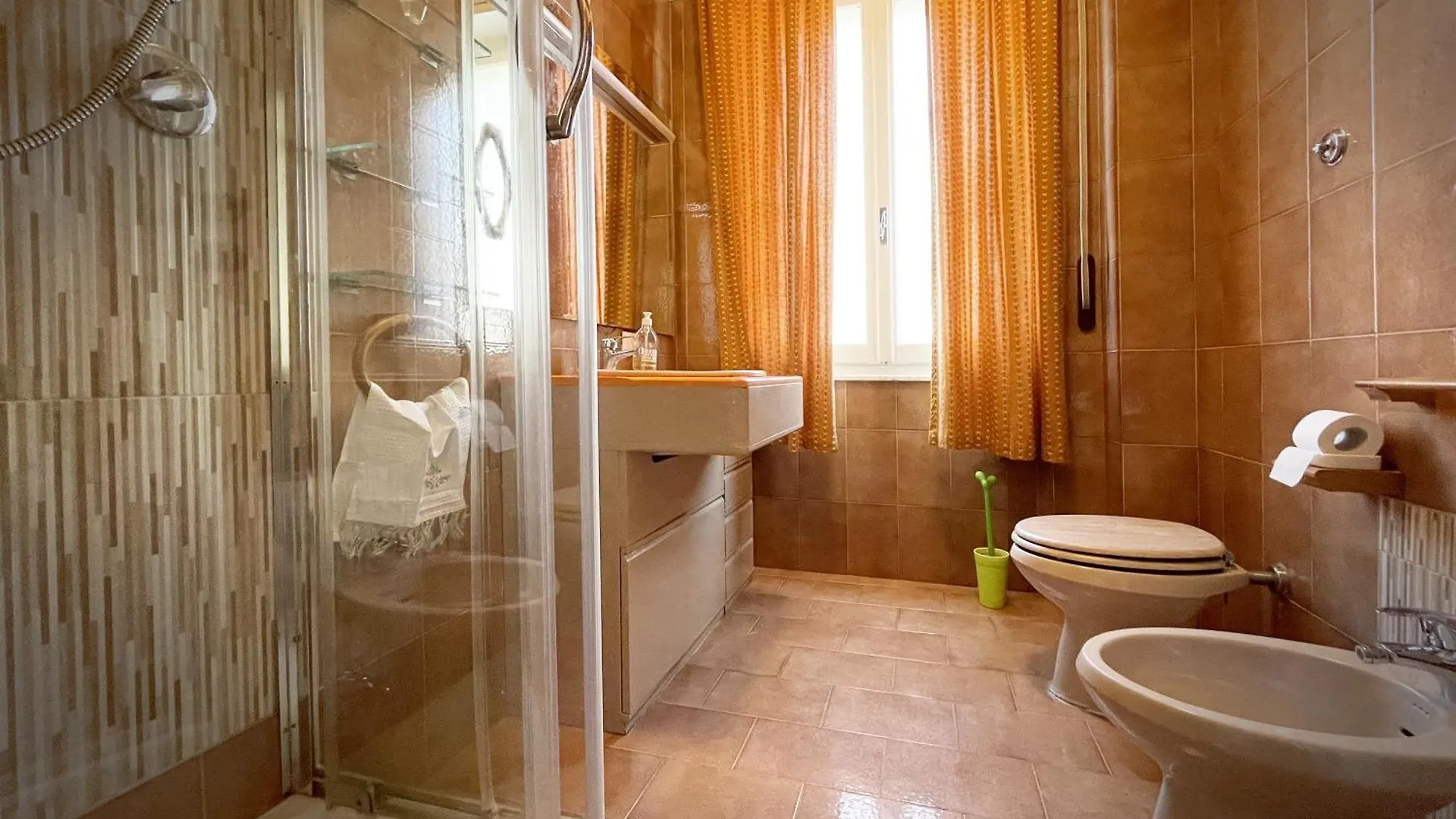 Apartament Sulle Vie Delle Cinque Terre, Nel Centro Storico Di Spezia! La Spezia 0*,  Włochy