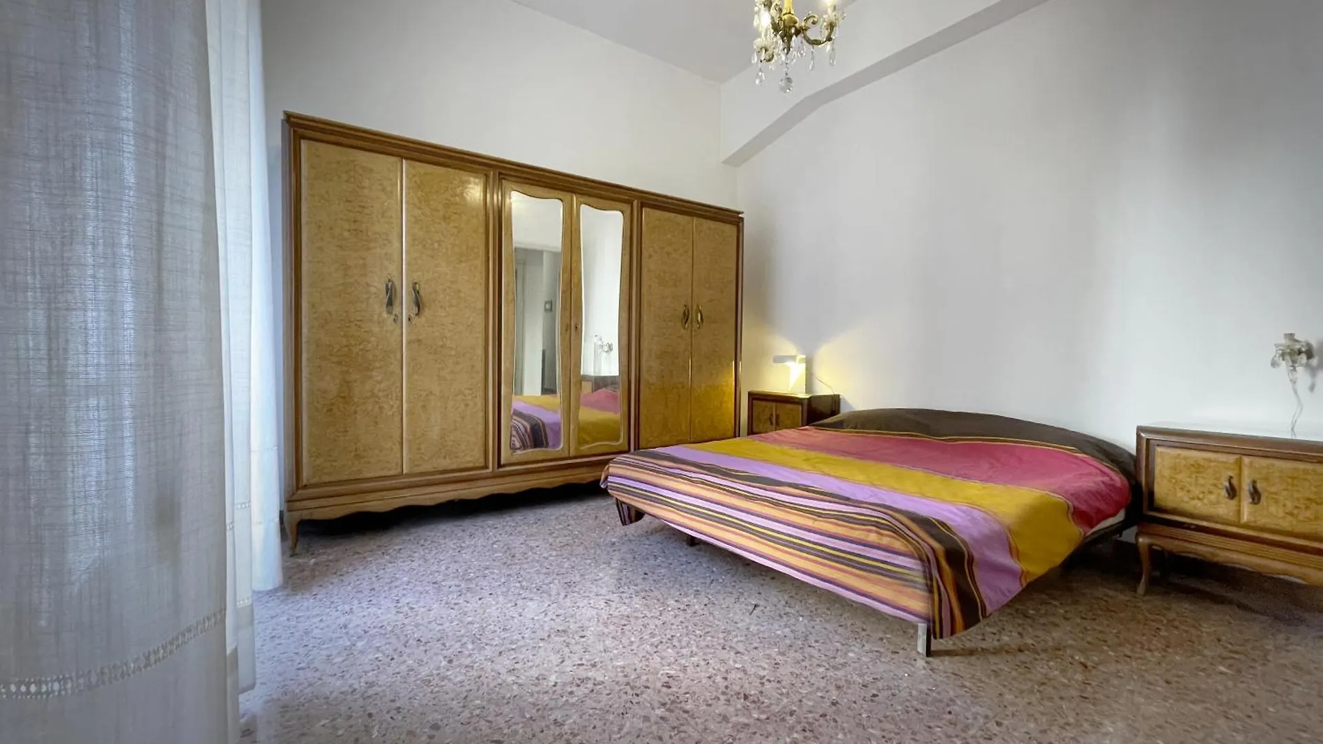 Apartament Sulle Vie Delle Cinque Terre, Nel Centro Storico Di Spezia! La Spezia 0*,