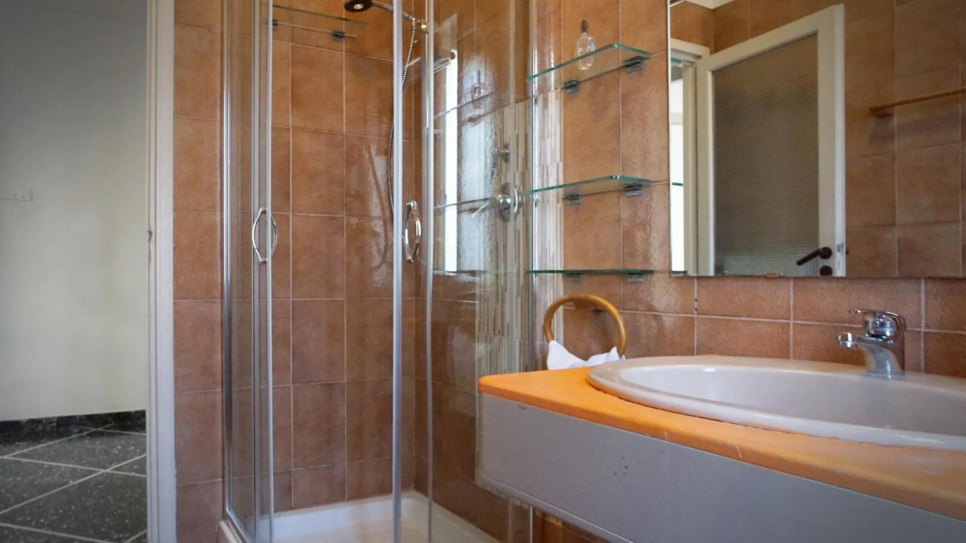 Apartament Sulle Vie Delle Cinque Terre, Nel Centro Storico Di Spezia! La Spezia Włochy